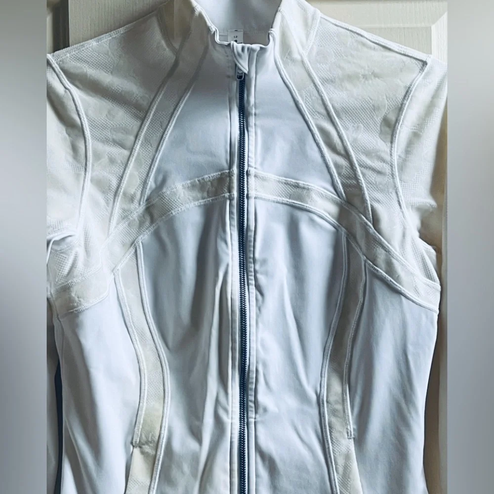 🍒LULULEMON LTD Edit DEFINE Jacket 12 VELVET FLOCKED White/Cream MESH ~ LUXTREME - Picture 2 of 11